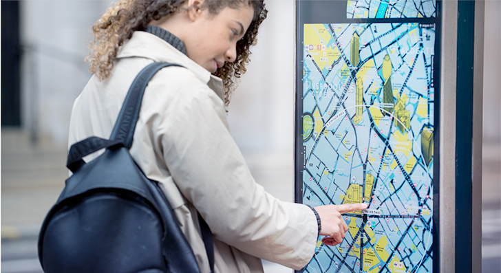 Customer Experience With Digital Wayfinding